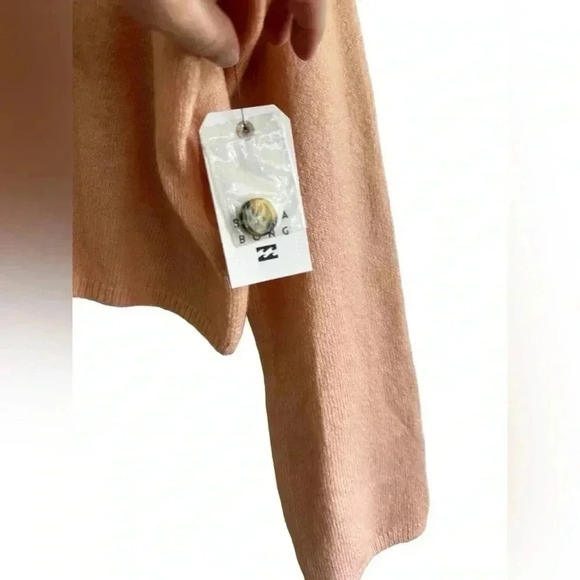 NWT Billabong Short N Sweet Cropped Cardigan Sweater Size Medium - Picture 8 of 14